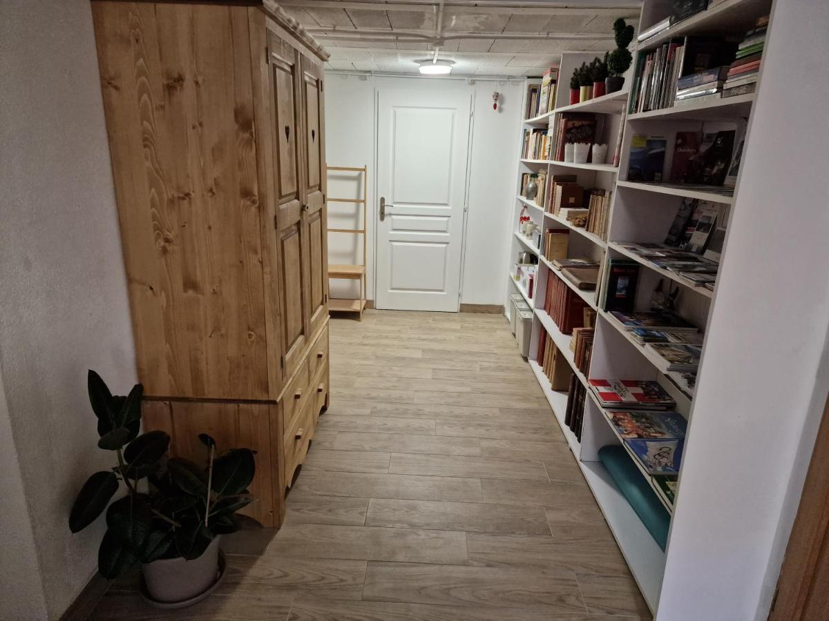 Studio Bellevue Appart Independant Renove 2024 Piscine Parking Proche Centre Annecy Poisy 외부 사진
